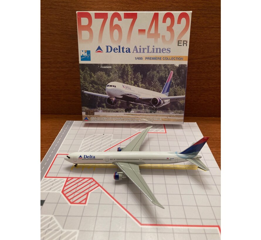 B767-400 Delta N832MH 'Deltaflot' colours 1:400 *Collection sale