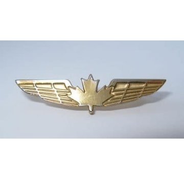 Pin Canadian Wings Gold Medium CPS 1-3/4"