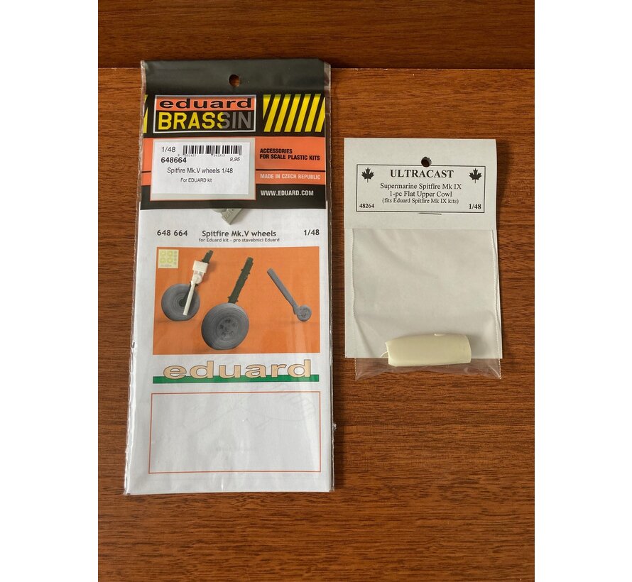 Spitfire Mk.IXc late version ProfiPACK 1:48 with aftermarket cowling & wheels