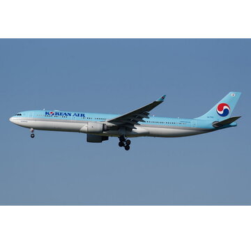 Phoenix Diecast A330-300 Korean Air HL7701 1:400 (with skyteam logo) +NEW ARRIVAL+