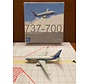 B737-700 Boeing house colours 'Dreamliner' 1:400**Collection sale