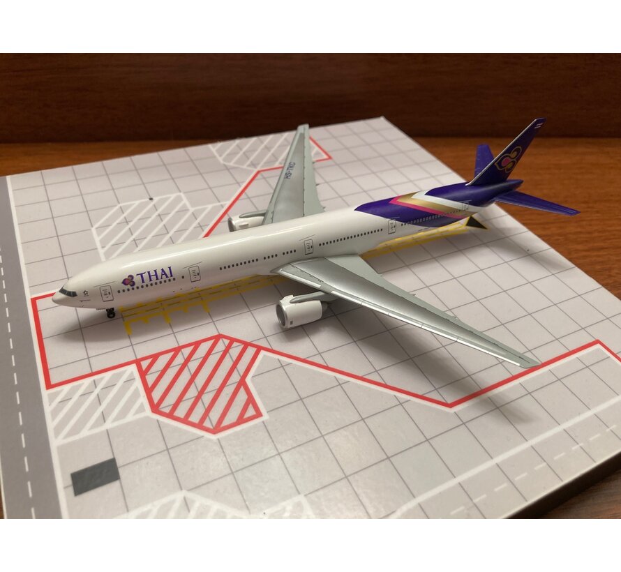 Thai twin pack B777-300/A300B4 1:400**Collection sale
