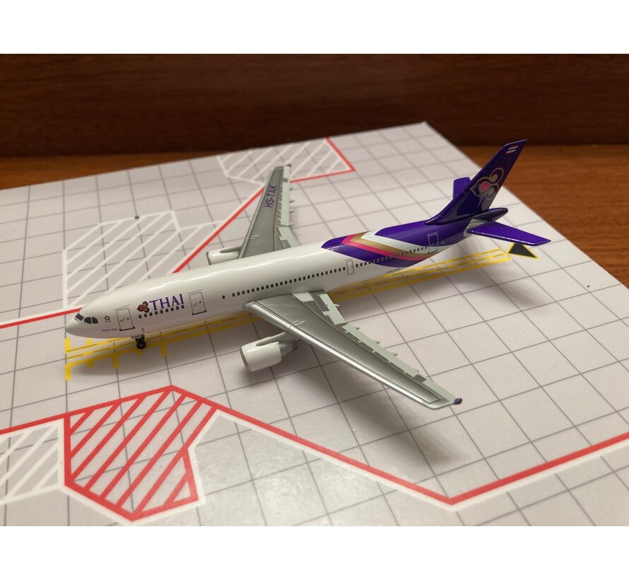 Thai twin pack B777-300/A300B4 1:400**Collection sale