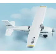 Hot Wings Cessna 172 (Blue & White) with connectable runway