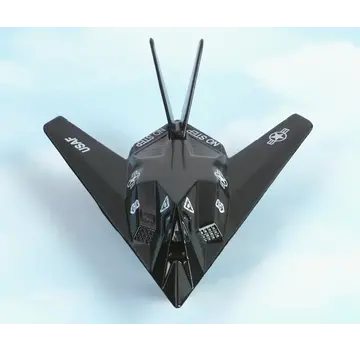 Hot Wings F-117 Nighthawk with connectable runway