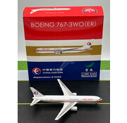 Phoenix Diecast B767-300ER China Eastern Yunnan Airlines B-2569 1:400