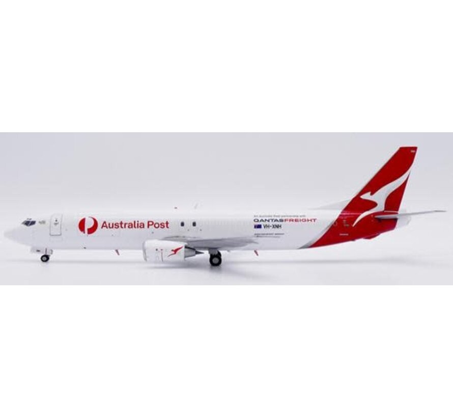 B737-400(SF) QANTAS Freight Australia Post VH-XNH 1:200  +New Arrival+