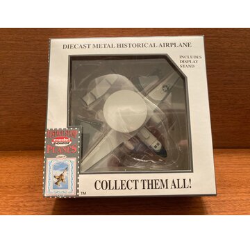 Model Power Grumman E2C Hawkeye US Navy 1:145 with stand**Collection sale