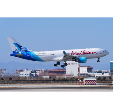 Phoenix Diecast A330-200 Maldivian 8Q-IAB 1:400  +pre-order+