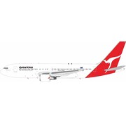 InFlight B767-200ER QANTAS VH-EAJ 1:200  +Pre-order+