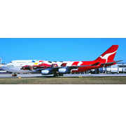 JC Wings b747-400 QANTAS Formula 1 VH-OJC 1:400   +pre-order+
