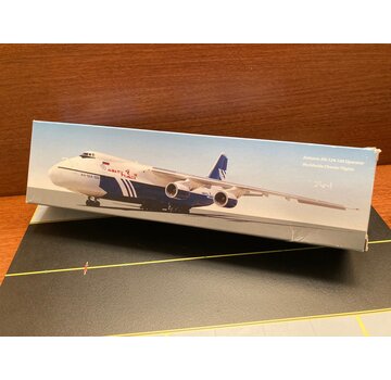AN-124 Polet Cargo Airlines RA-82077 1:200 [corporate] **Collection sale