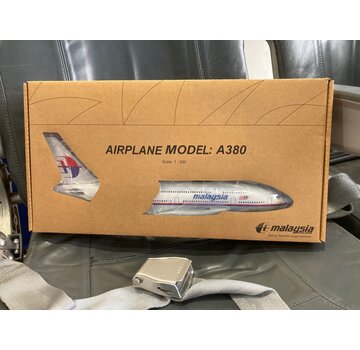 Risesoon A380-800 Malaysian old livery [corporate model] 1:200**Collection sale