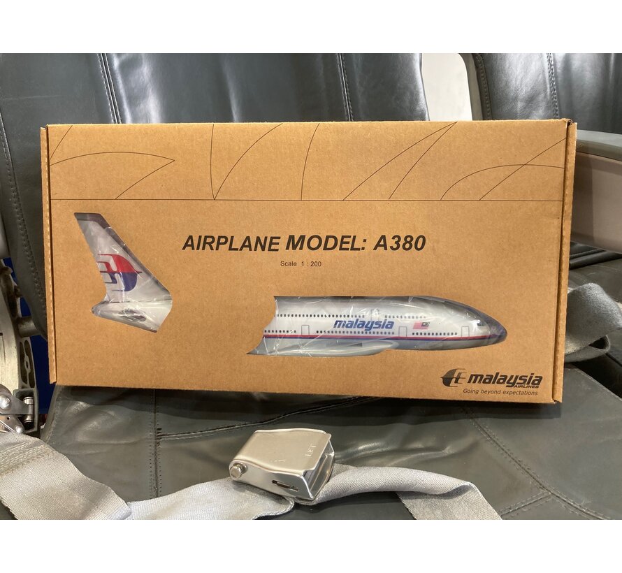 Risesoon A380-800 Malaysian old livery [corporate model] 1:200**Collection sale