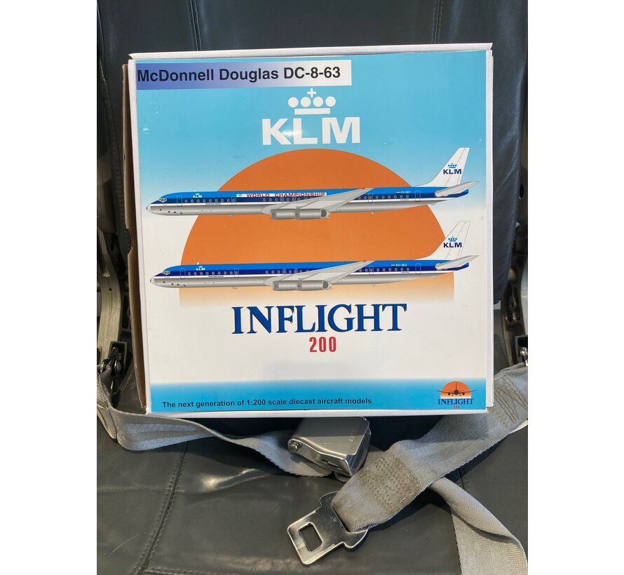 DC8-63 KLM World Championship PH-DEF 1:200 **Collection sale [scrape on nose]