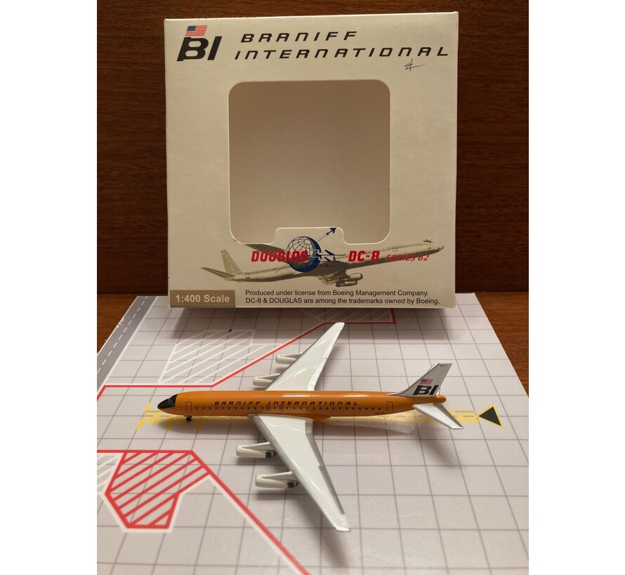DC8-62 Braniff N1809E Orange Jellybean 1:400**Collection sale