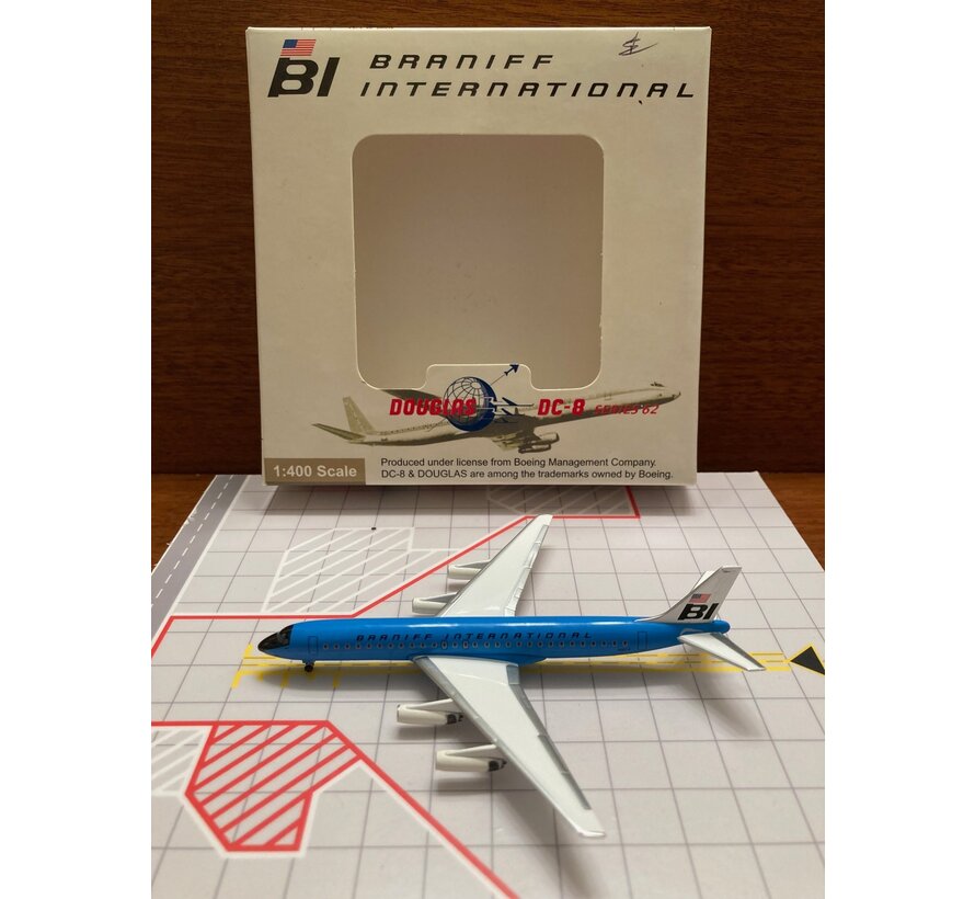 DC8-62 Braniff N1804 Blue Jellybean 1:400**Collection sale