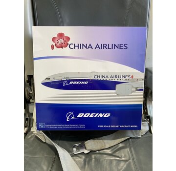 JC Wings B777-300ER China Airlines Dreamliner livery B-18007 1:200 with stand**Collection sale