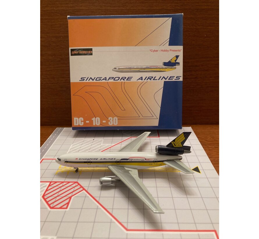 DC10-30 Singapore 9V-SDB 'California Here We Come' 1:400**Collection sale