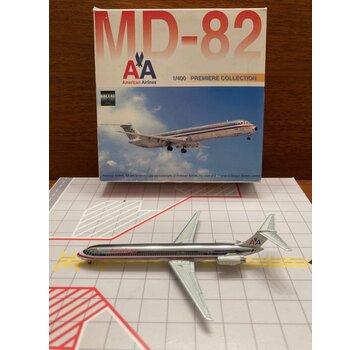 Dragon MD82 American N473AA [chrome] 1:400**Collection sale