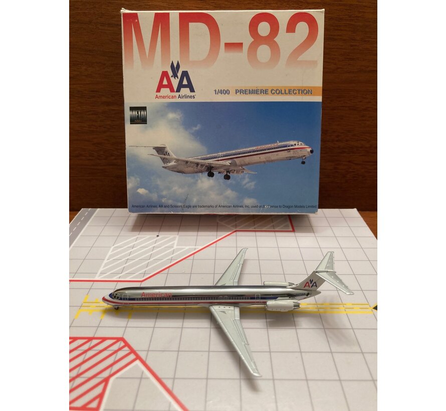 MD82 American N473AA [chrome] 1:400**Collection sale