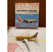 Dragon B737-700 Southwest N739GB 'Mustard Rocket' 1:400**Collection sale