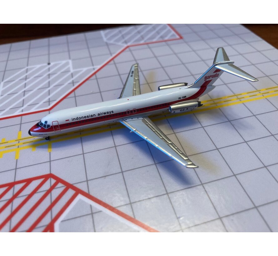 DC9-32 Garuda Indonesian Airways PK-GNN 1:400**Collection sale