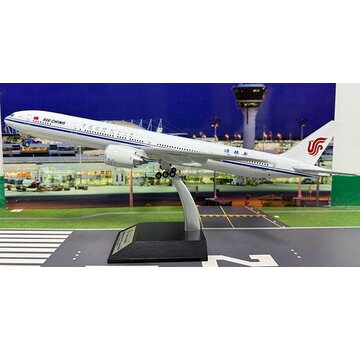 InFlight B777-300ER Air China B-2085 1:200  +pre-order+