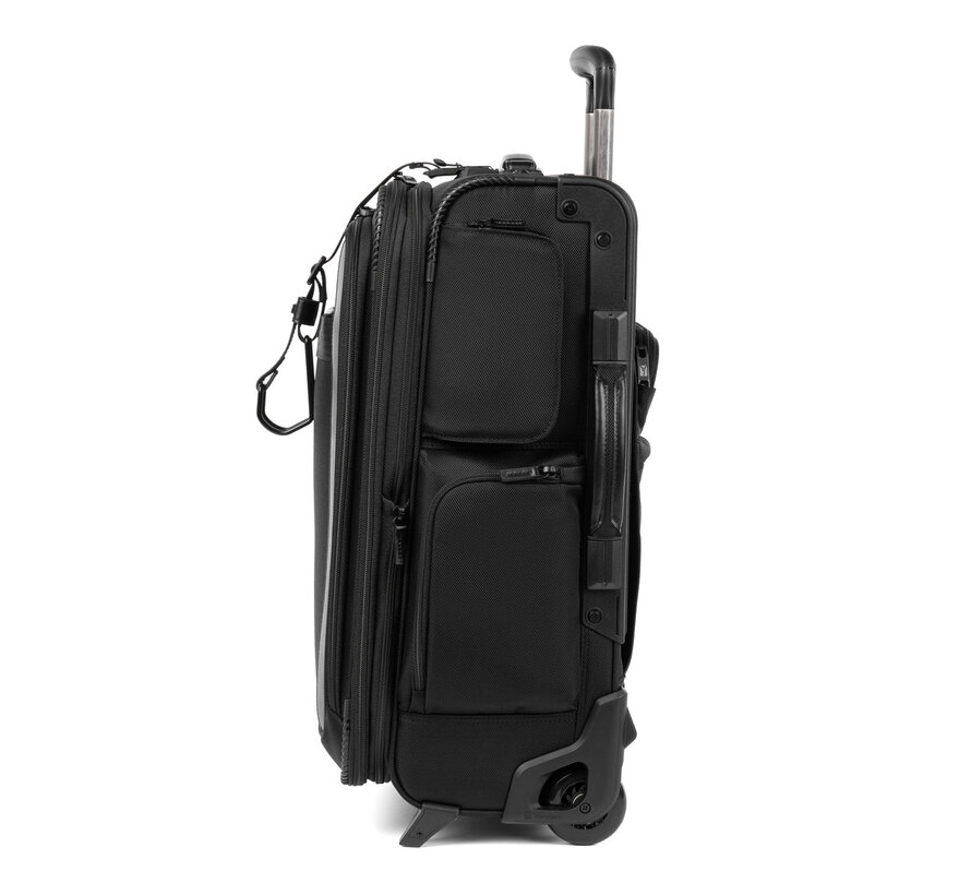 Pilot™ Expandable Carry-on Rollaboard®