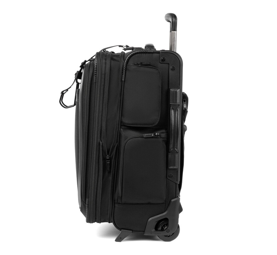 Pilot™ Expandable Carry-on Rollaboard®