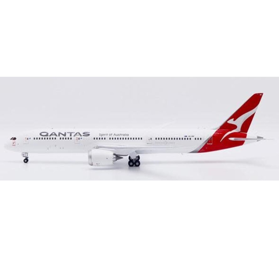 B787-9 Dreamliner QANTAS new livery VH-ZNF 1:200 with stand
