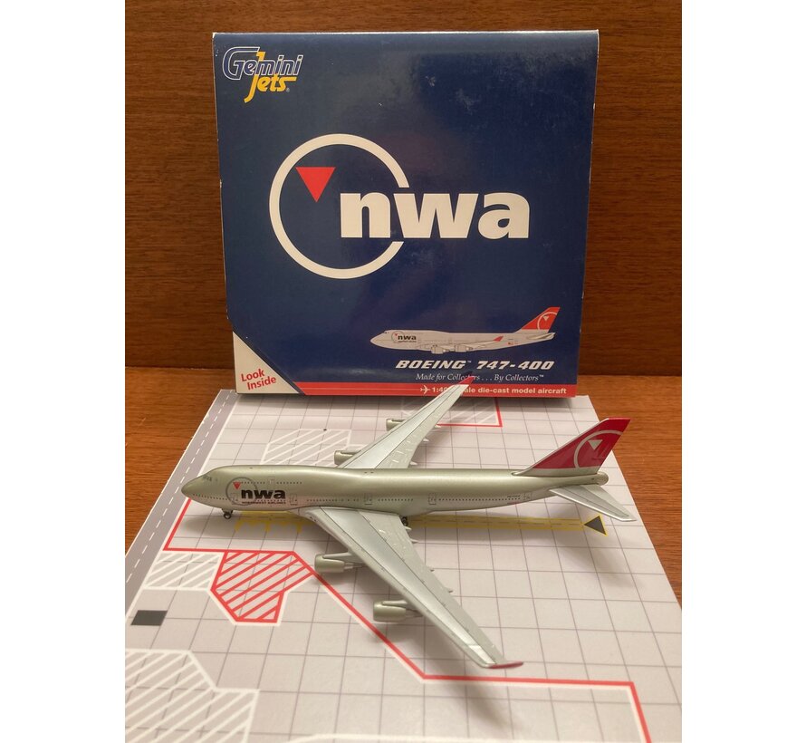 B747-400 NWA Northwest N676NW 1:400**Collection sale