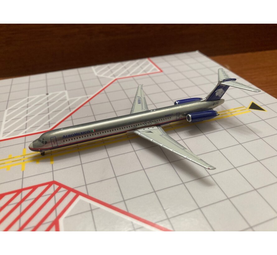 MD83 Aeromexico N861LF [polished metal] 1:400**Collection sale