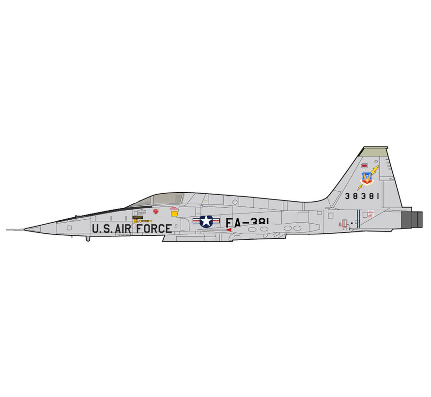 F5A Freedom Fighter USAF FA-381 38381 bare metal 1960s 1:72 +New Arrival+
