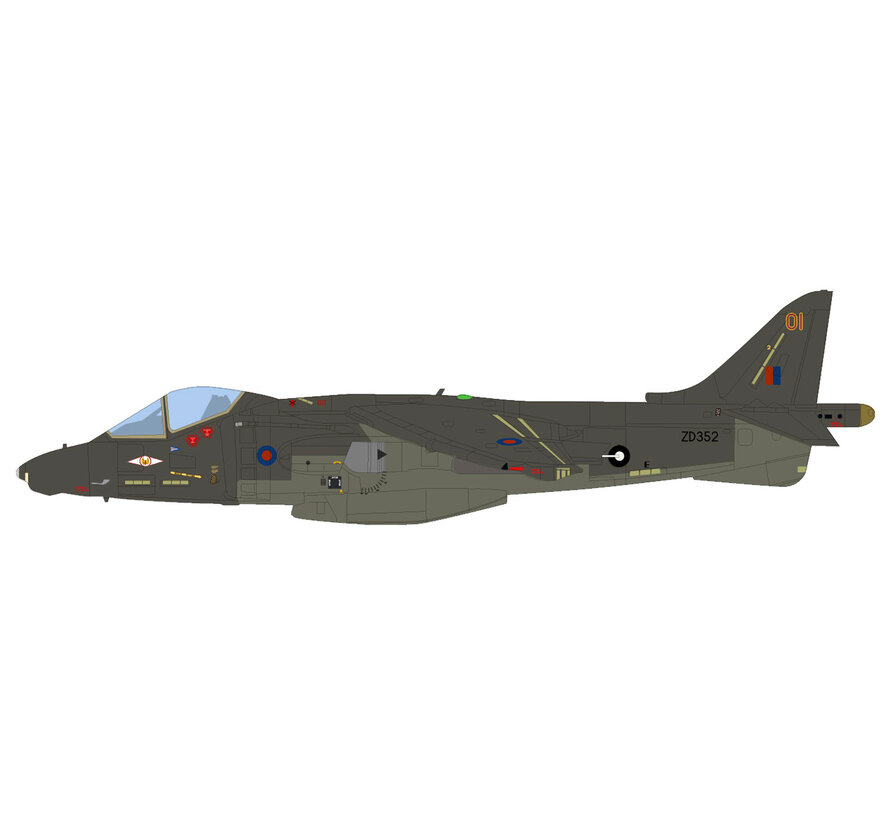 Harrier GR.5 No.1 Squadron Royal Air Force ZD352 01 RAF Wittering 1990s 1:72  +New Arrivalpre-order+