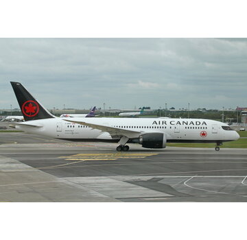 Phoenix Diecast B787-8 Dreamliner Air Canada 2017 current livery C-GHPY 1:400  +PRE-ORDER+