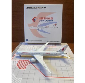 JC Wings B787-9 Dreamliner China Eastern B-208P 1:400 **Collection sale