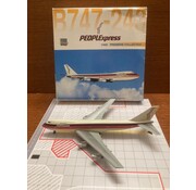 Dragon B747-200 PEOPLExpress N605PE 1:400**Collection sale
