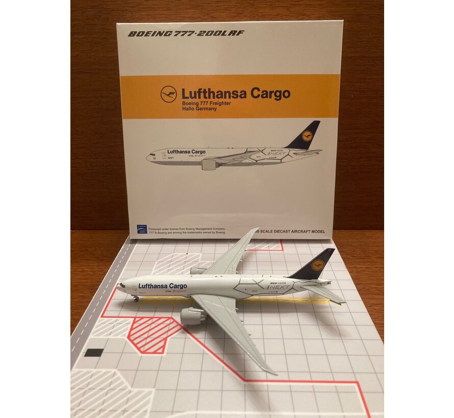 B777-200F Lufthansa Cargo Lifting I Next D-ALFE 1:400 **Collection sale