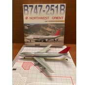 Dragon B747-200 Northwest Orient N624US [chromed] 1:400**Collection sale