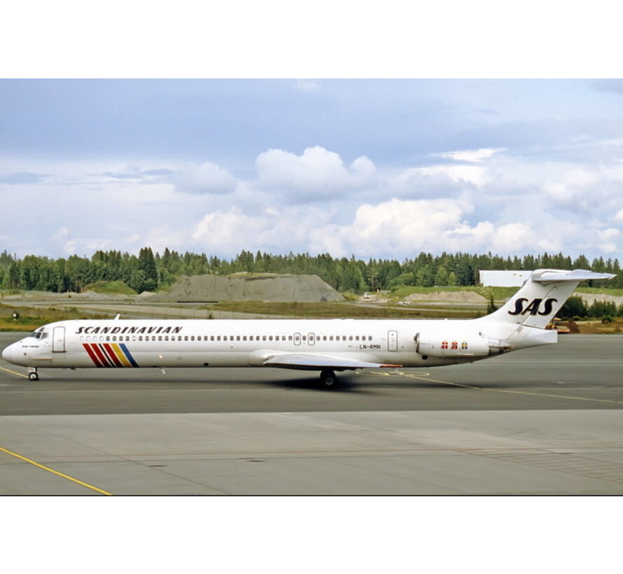 MD82 SAS Scandinavian 1983 rainbow livery LN-RMN 1:400 +pre-order+