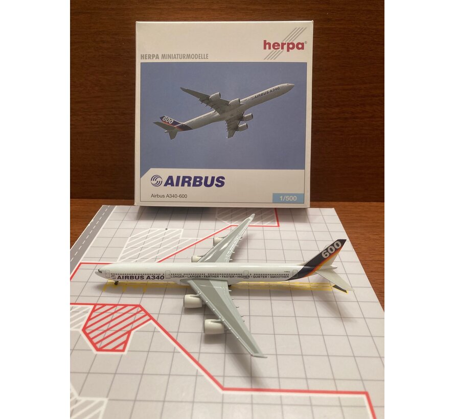 A340-600 Airbus House Colours F-WWCA 1:500**Collection sale