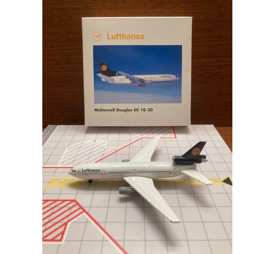 DC10-30 Lufthansa 1:500**Collection sale