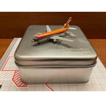 Gemini Jets B737-200 CP Air C-GCPQ 'Empress of Montreal' 1:400 Skyjets400 exclusive**Collection sale