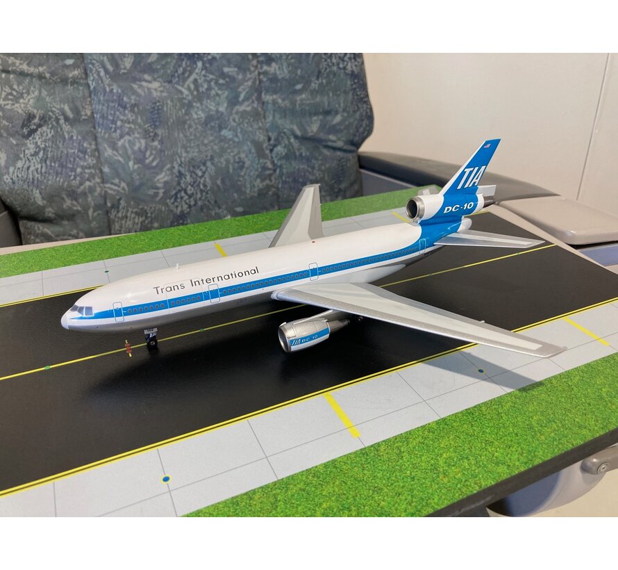 AV200 DC10-30 Trans International TIA N102TV 1:200 **Collection sale