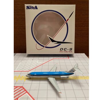 SMA[Seattle Model Aircraft] DC9- 32 KLM PH-DOA 1:400**Collection sale