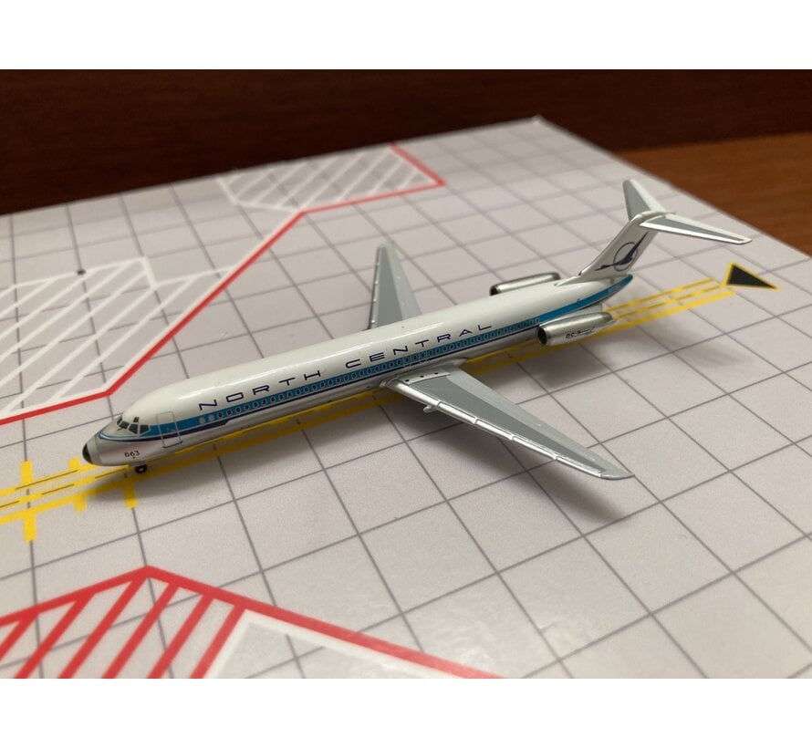 SMA[Seattle Model Aircraft] DC9-51 North Central N772NC 1:400**Collection sale