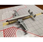L1049G Super Constellation TCA Trans Canada Airlines CF-TGF w/stairs 1:400**Collection sale