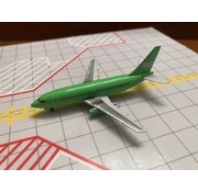B737-200 Zip C-GCPN Green 1:400**Collection sale