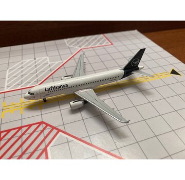A320-200 Lufthansa D-AIZC 1:400**Collection sale